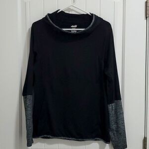 Avia woman's pull over fleece hoodie, size large